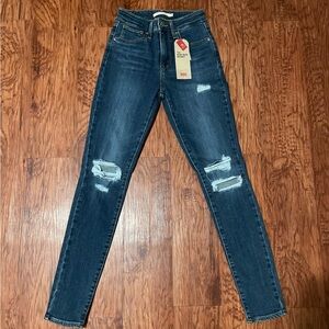 Levi's 721 Women's High Rise Skinny Distressed Jeans. Size: 0 MediumW25 L30 NWT